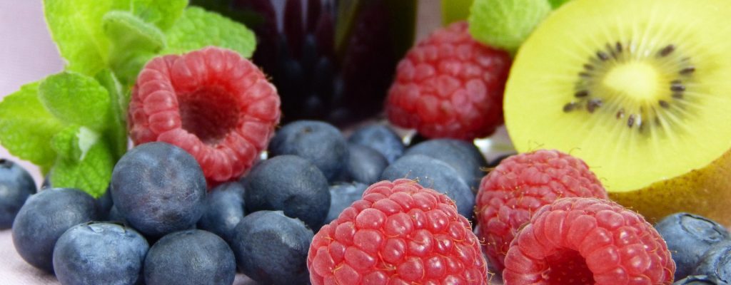 Fresh fruit and juices